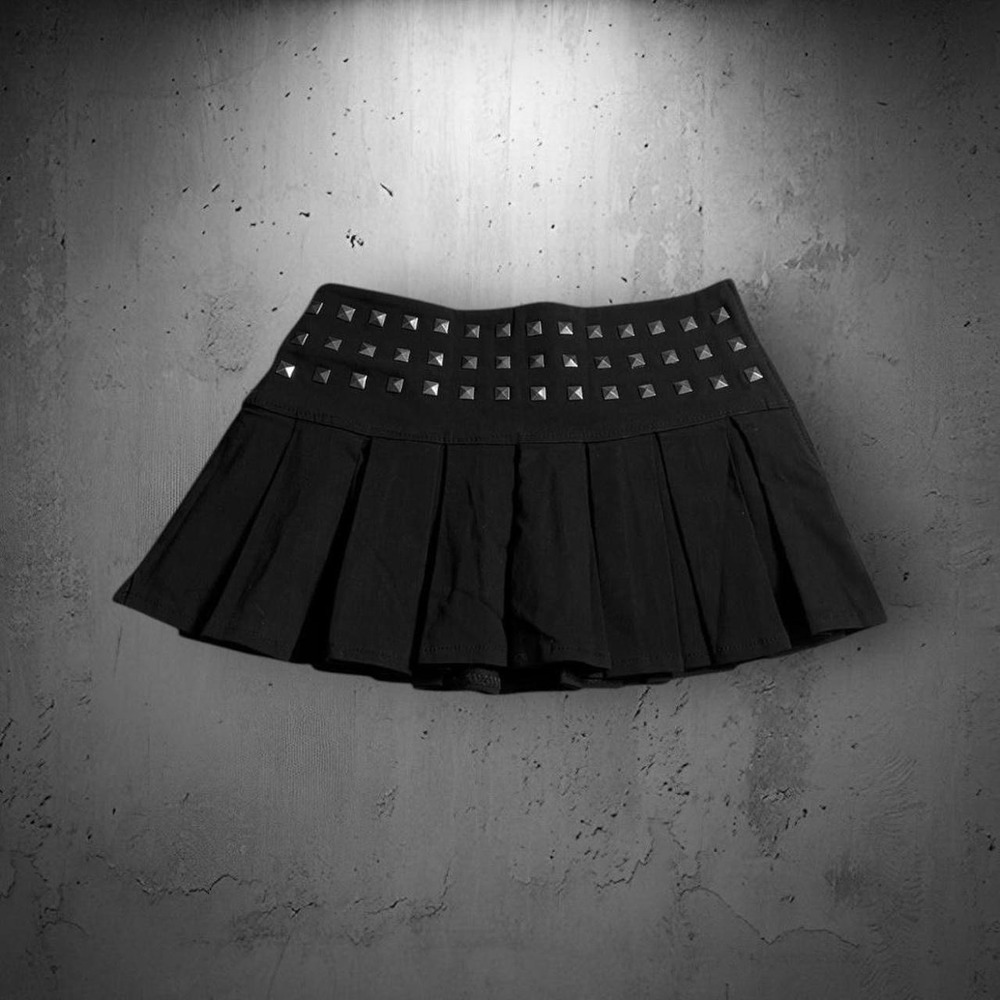 New Studded Pleated Mini Skort Skirt XS Black Gunmetal Punk Goth Concert Baddie